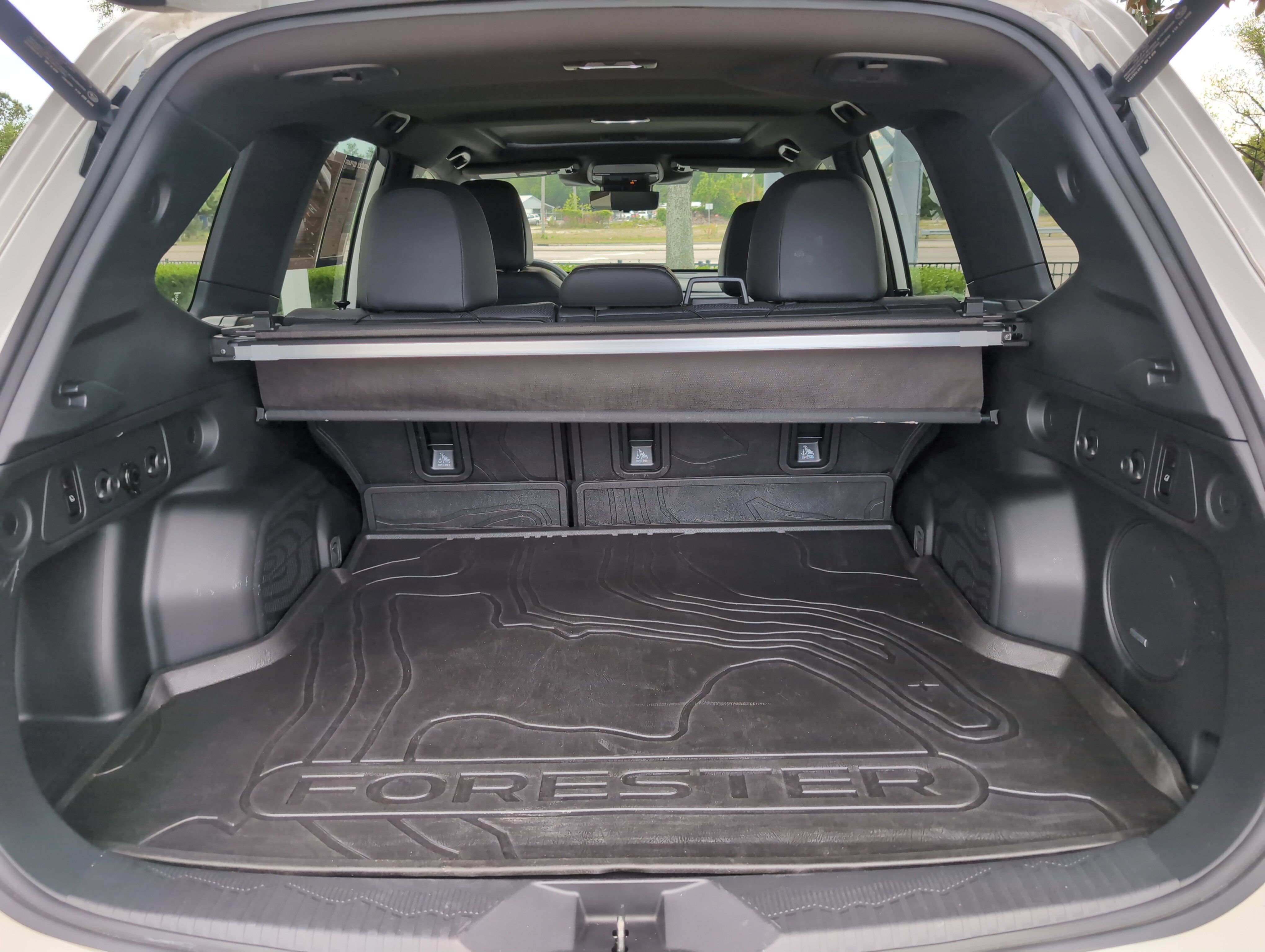 Used 2025 Subaru Forester Touring AWD/4WD image 30