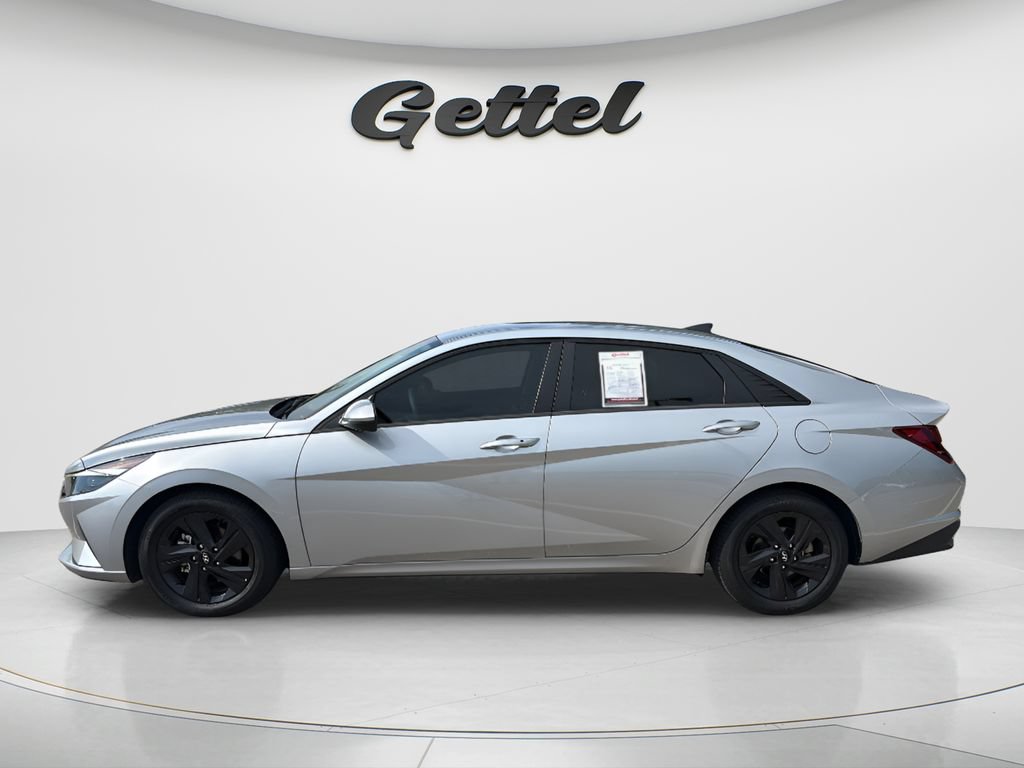 Used 2022 Hyundai Elantra SEL FWD image 8
