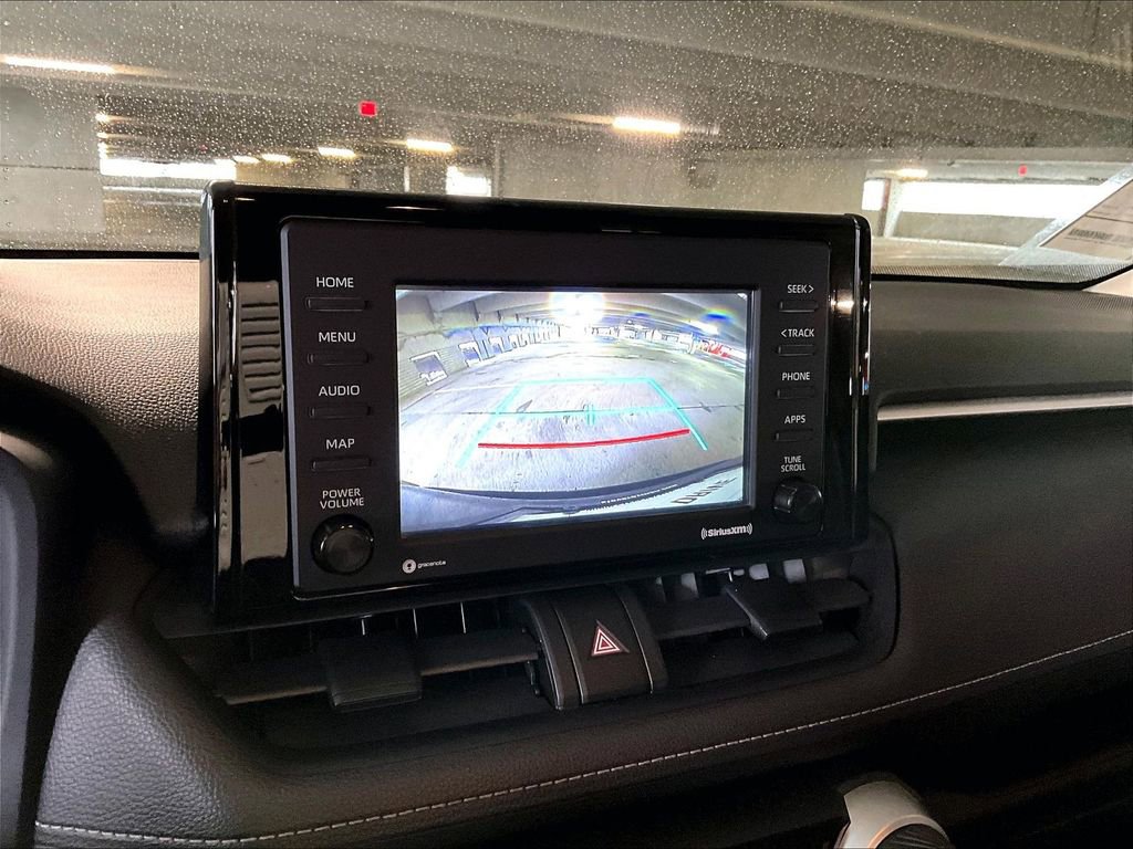 Used 2020 Toyota RAV4 XLE w/ Convenience Package image 17