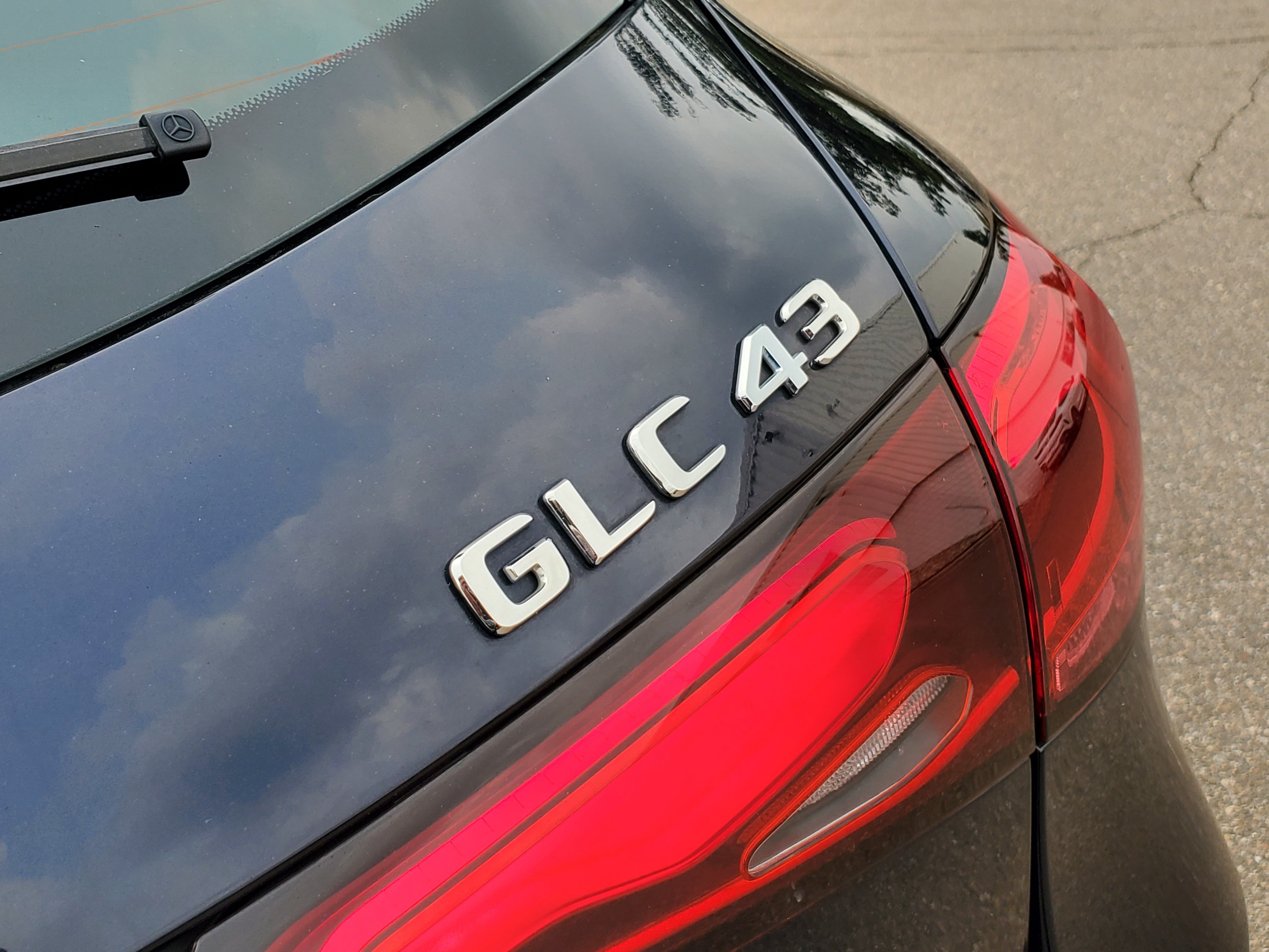 Used 2024 Mercedes-Benz GLC 43 AMG 4MATIC image 36