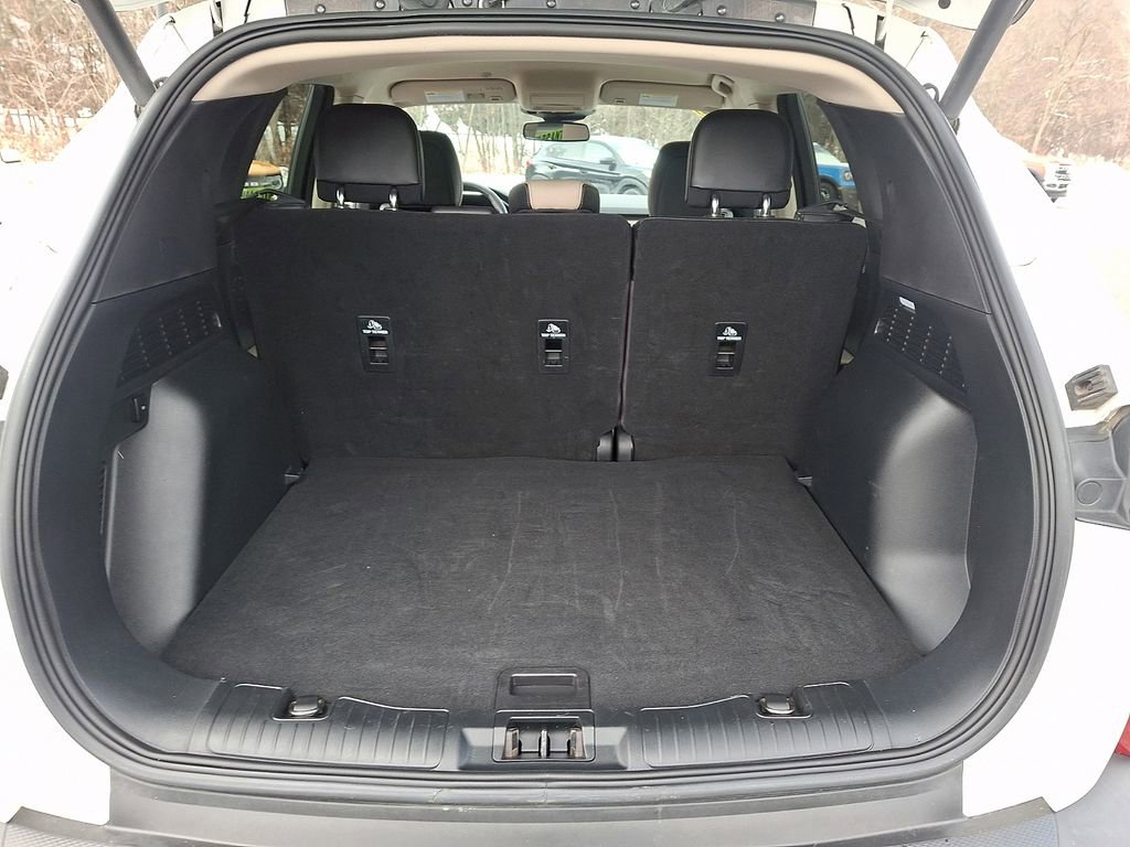 Certified 2020 Ford Escape Titanium image 28