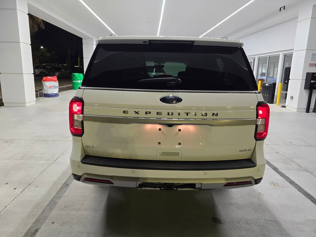 Used 2024 Ford Expedition Max XLT RWD image 5