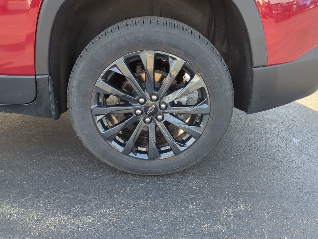 Certified 2023 Chevrolet Traverse RS w/ LPO, Floor Liner Package image 16