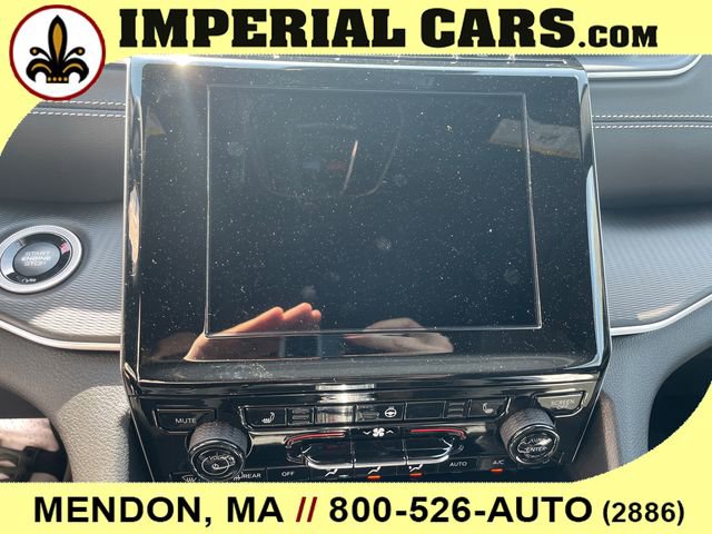 New 2025 Jeep Grand Cherokee L Altitude image 30