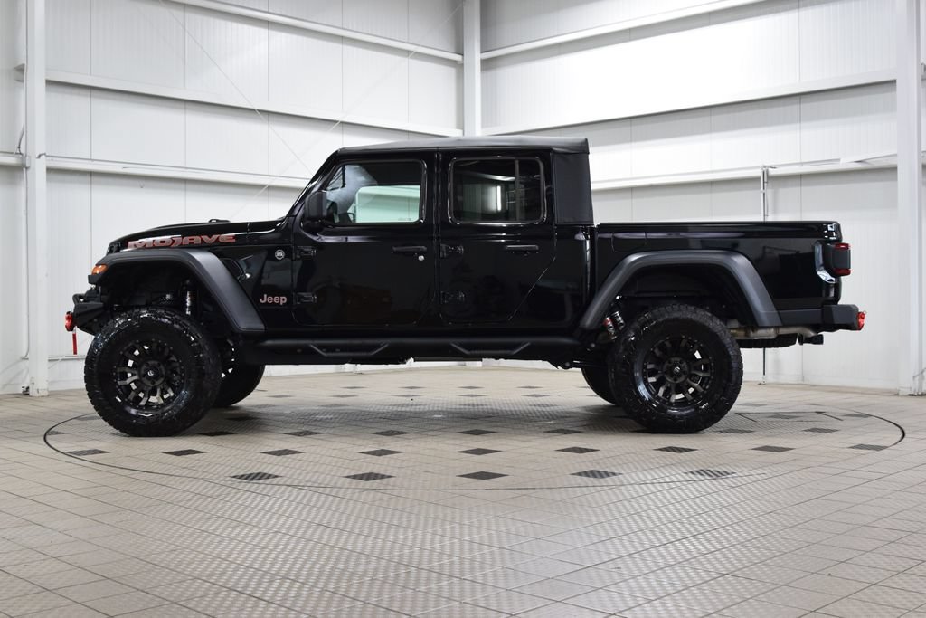 Used 2026 Jeep Gladiator Mojave w/ Safety Group AWD/4WD image 4