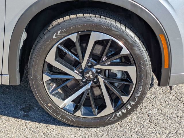 Used 2022 Mitsubishi Outlander SEL image 11