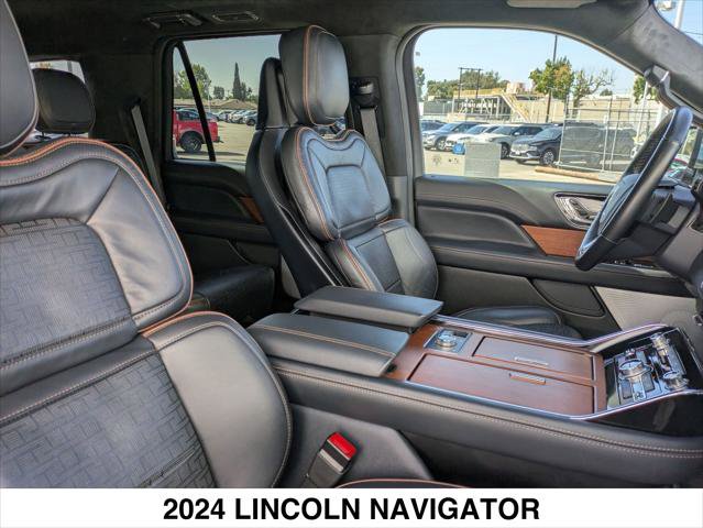 New 2024 Lincoln Navigator Black Label image 14