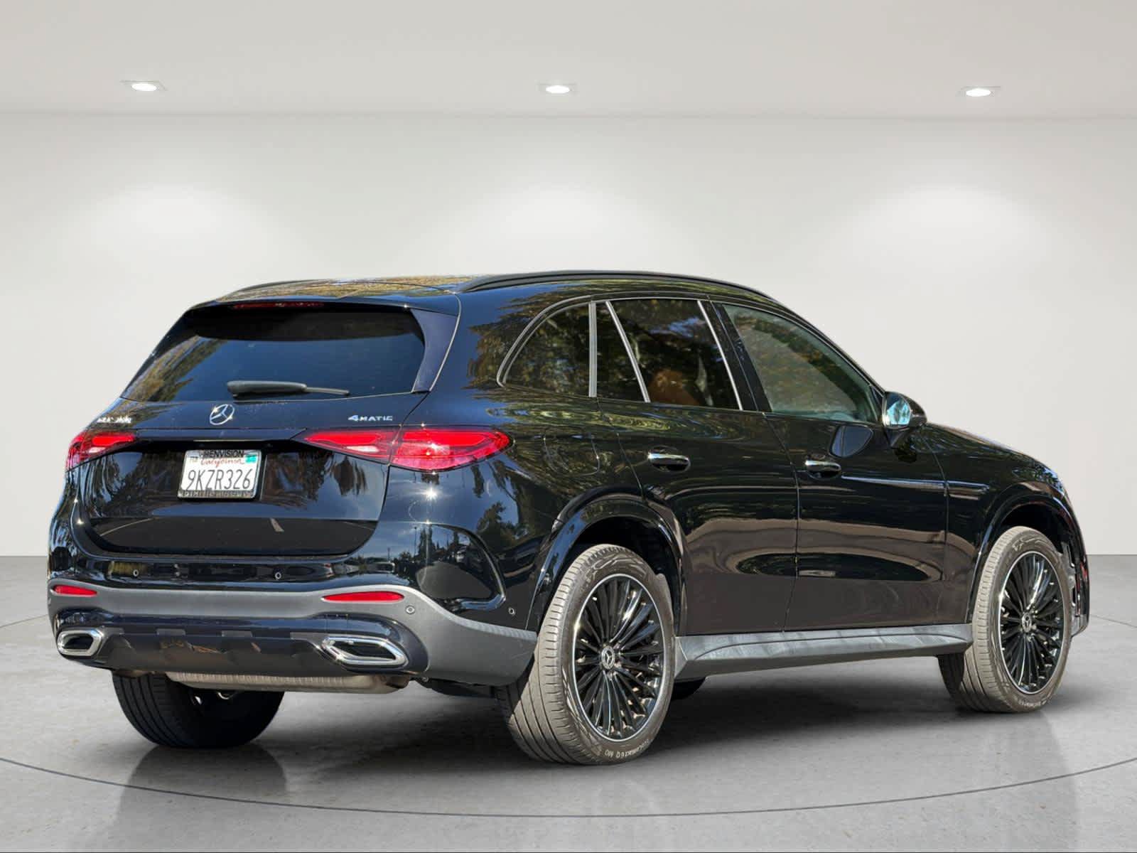 Used 2023 Mercedes-Benz GLC 300 4MATIC image 4