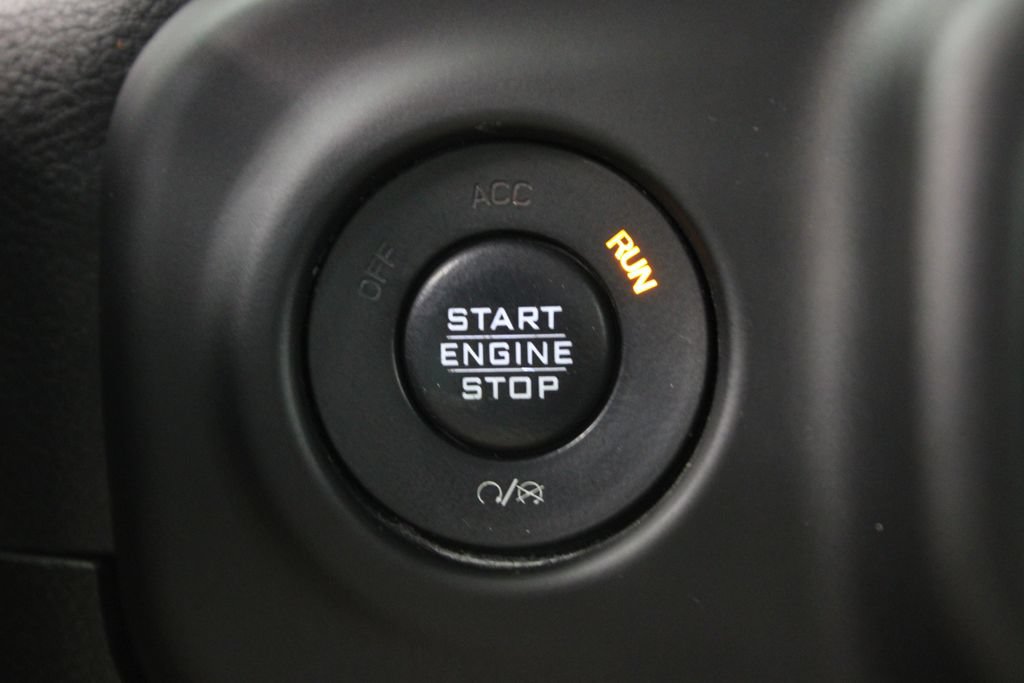 Used 2018 Jeep Wrangler Unlimited Sport AWD/4WD image 12