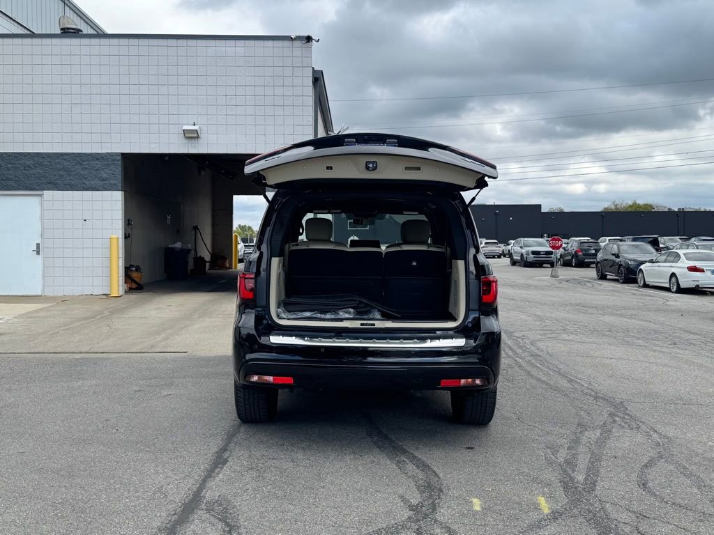 Used 2024 INFINITI QX80 Sensory image 32