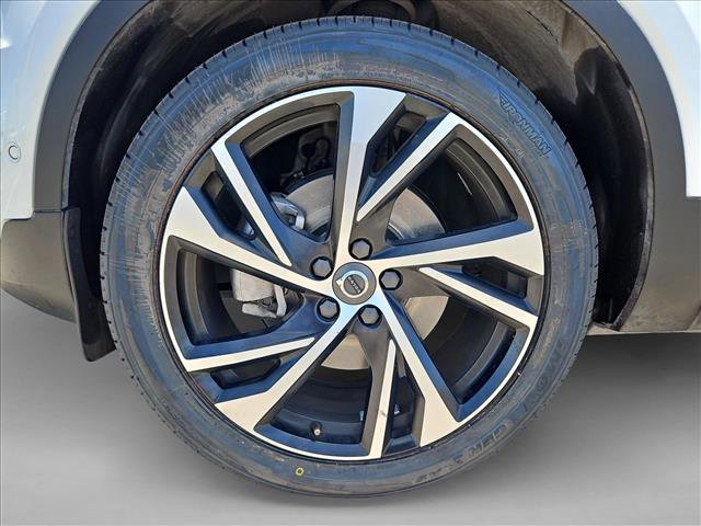 Used 2019 Volvo XC40 T5 R-Design AWD/4WD image 24