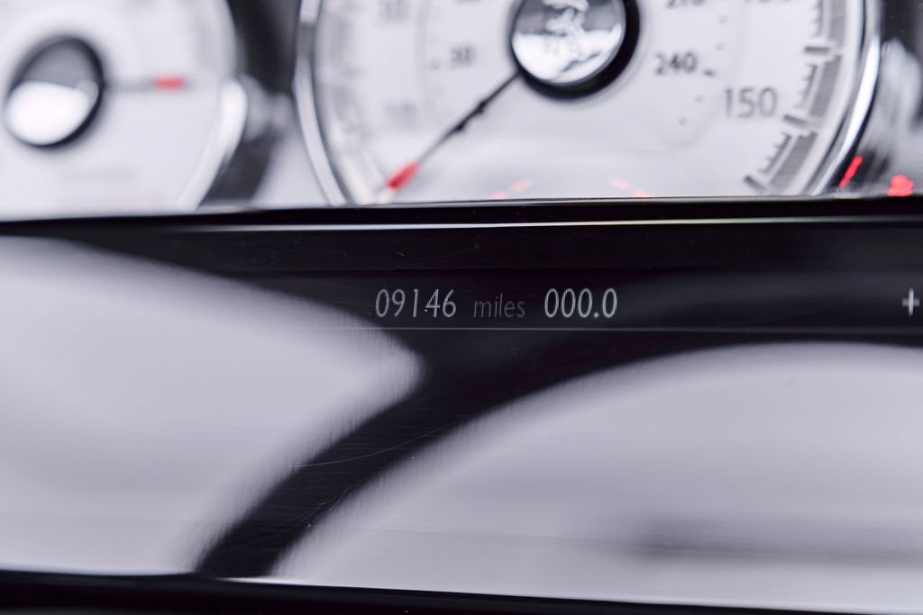 Used 2020 Rolls-Royce Dawn RWD image 69