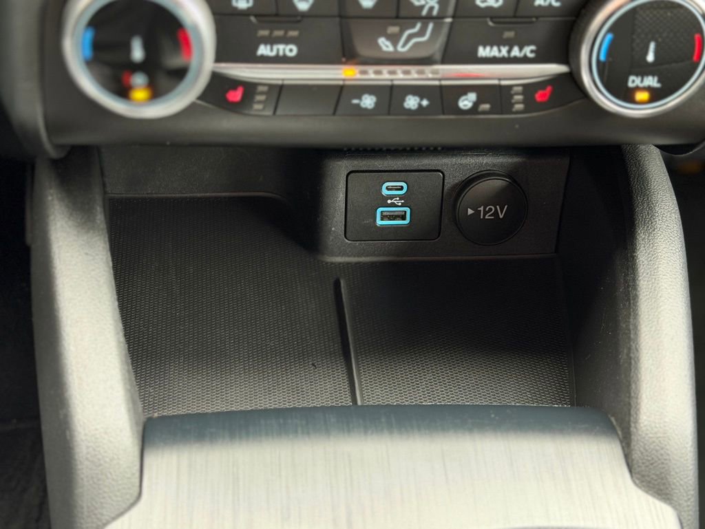 Used 2023 Ford Escape Active image 17