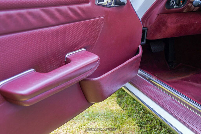 Used 1989 Mercedes-Benz 560 SL image 34