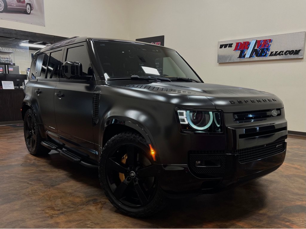Used 2023 Land Rover Defender 110 X-Dynamic SE AWD/4WD image 1