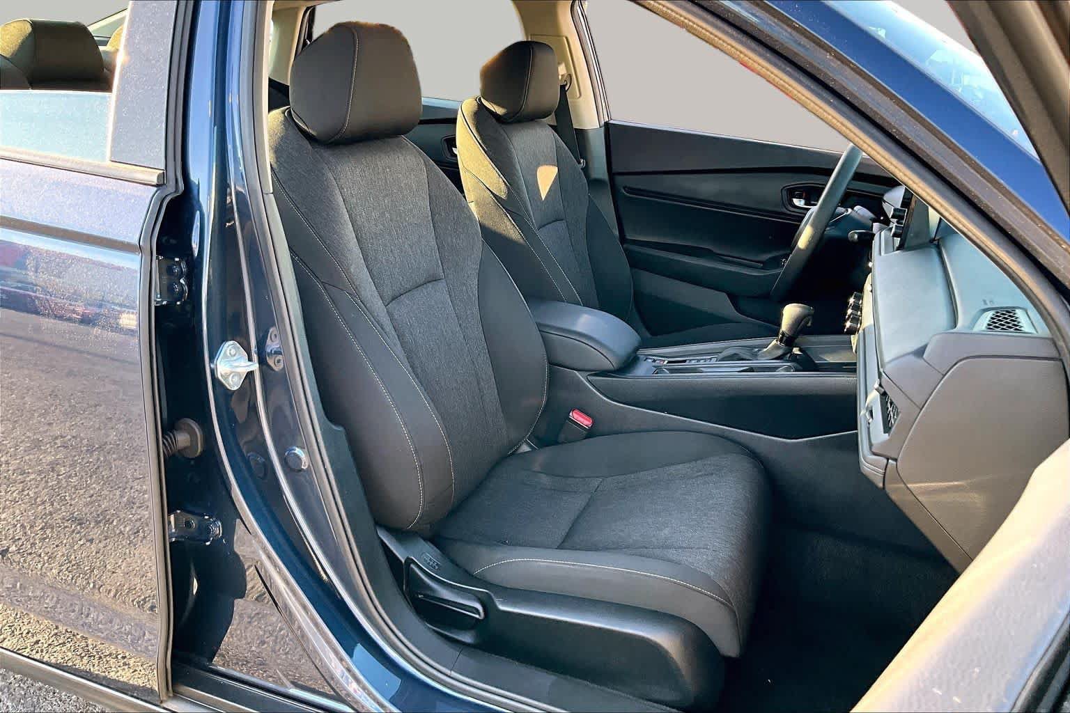 Used 2025 Honda Accord SE image 9