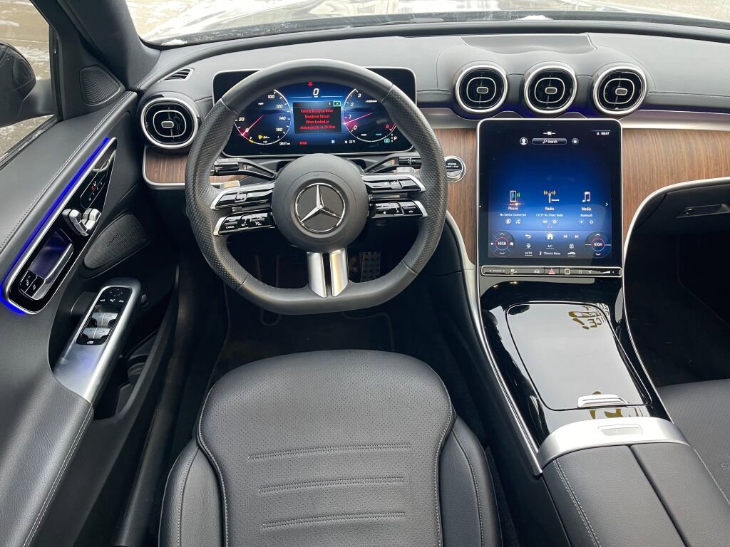 Used 2024 Mercedes-Benz C 300 4MATIC Sedan image 2