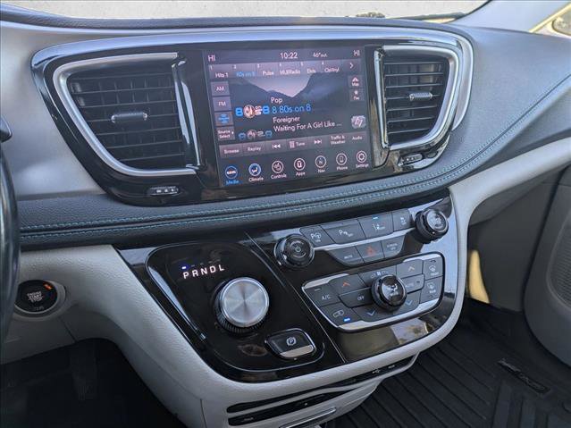 Used 2019 Chrysler Pacifica Limited w/ Advanced Safetytec Group image 16