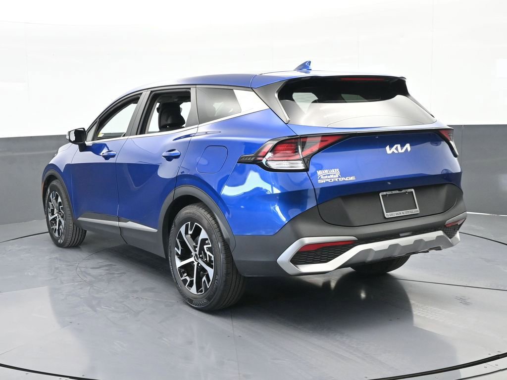 Used 2023 Kia Sportage EX image 4