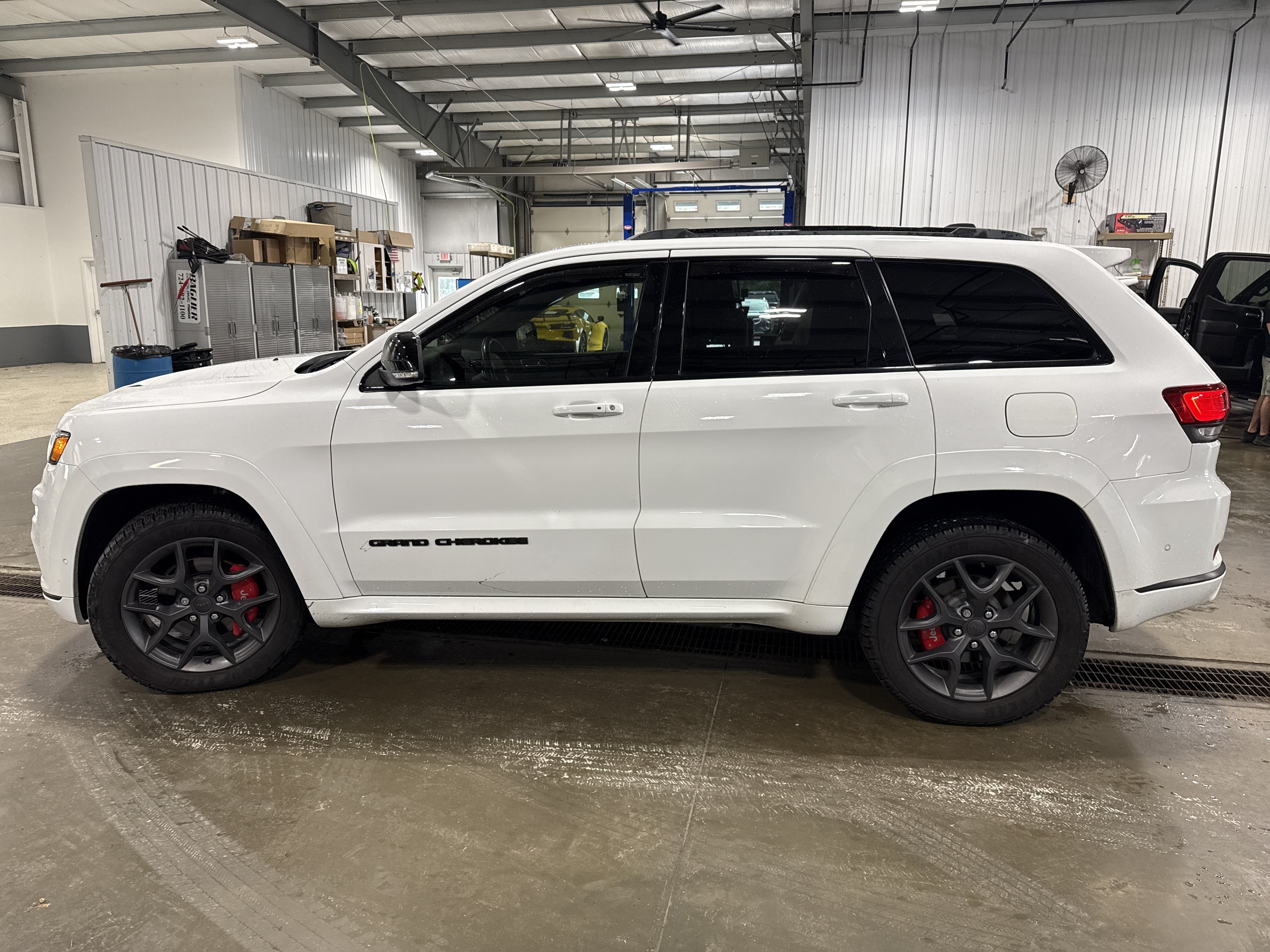 Used 2019 Jeep Grand Cherokee Limited X AWD/4WD image 5