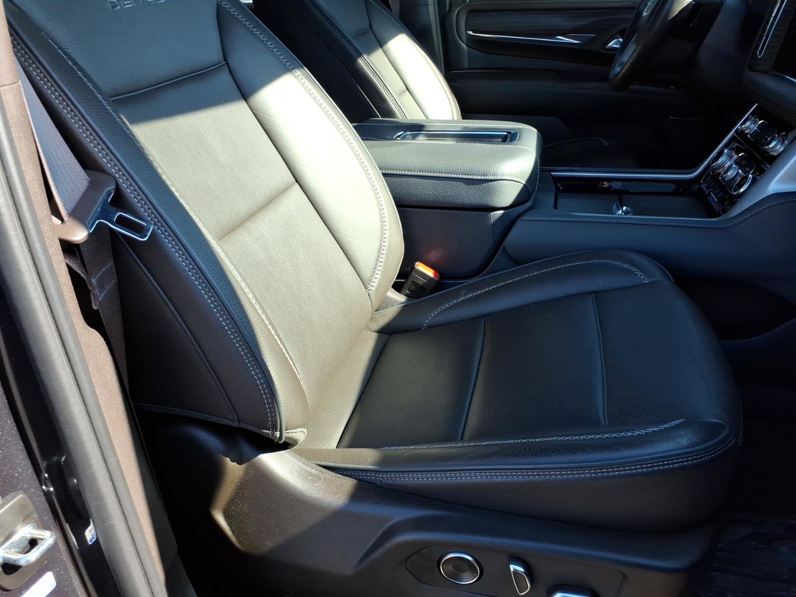 Certified 2024 GMC Yukon Denali w/ Denali Reserve Package image 7