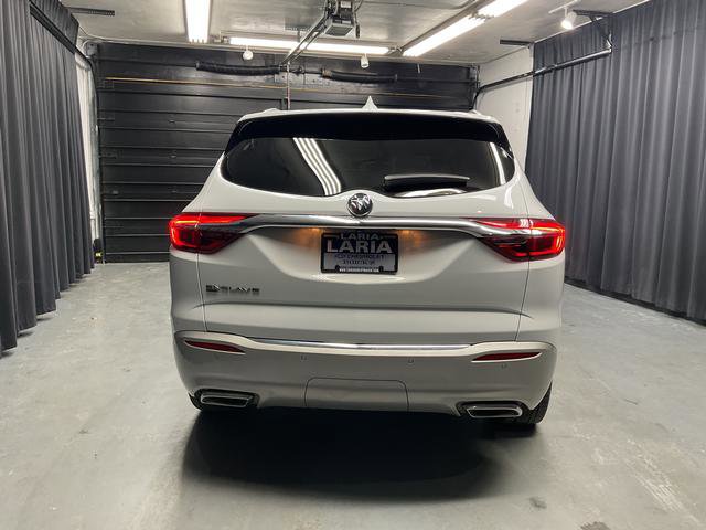 Used 2021 Buick Enclave Essence w/ Sound and Sites Package image 4