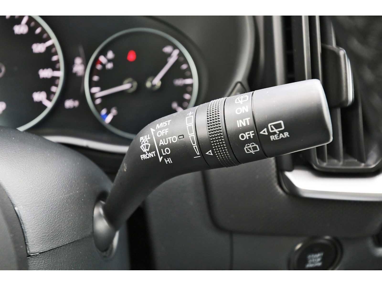 Used 2025 MAZDA CX-50 AWD 2.5 S w/ Premium Package image 18