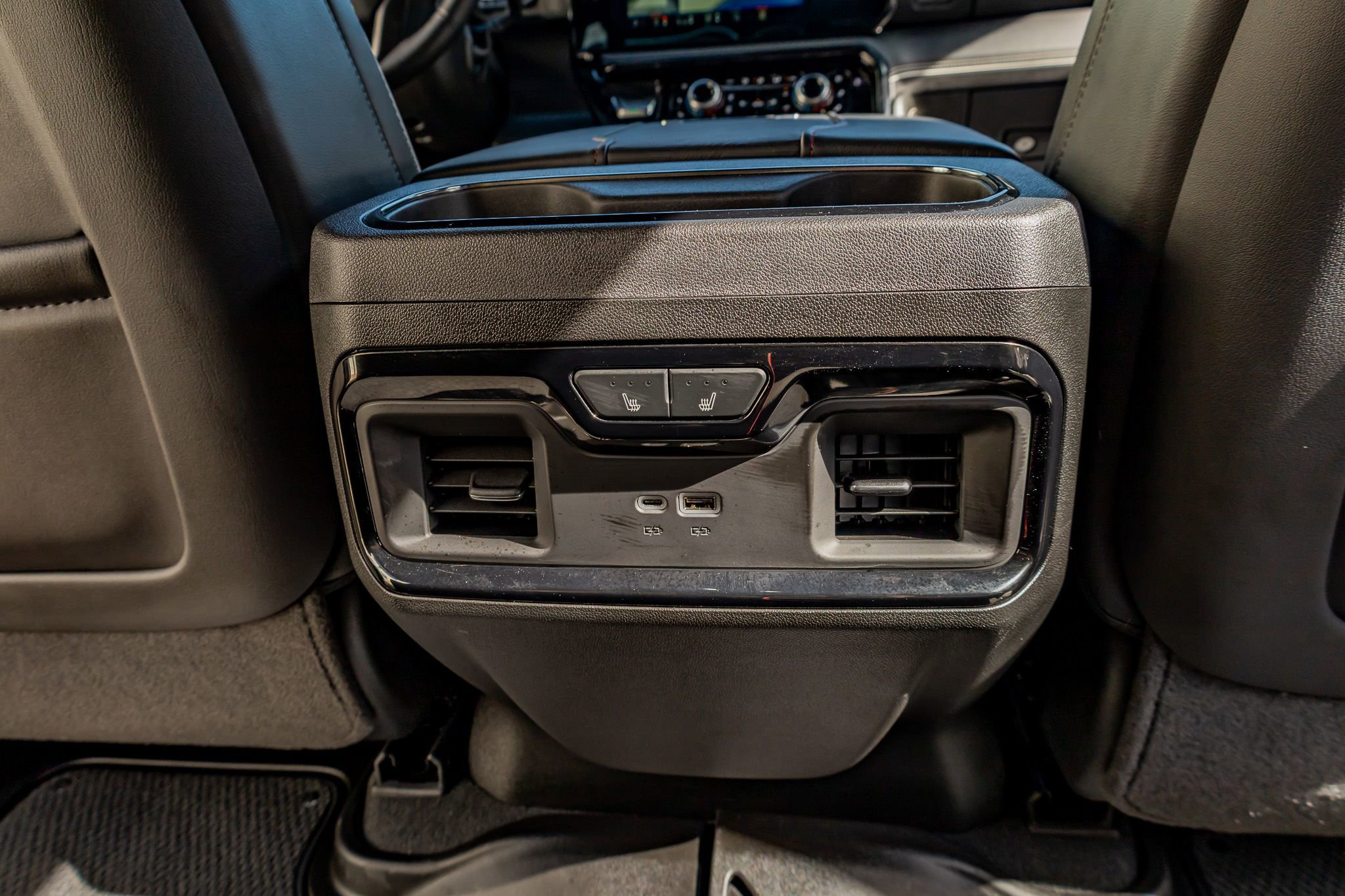 Used 2025 GMC Sierra 2500 AT4X image 32