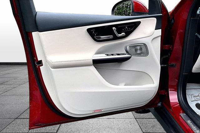 Certified 2026 Mercedes-Benz GLC 350e 4MATIC image 23