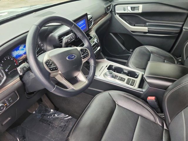Certified 2022 Ford Explorer Limited w/ Equipment Group 301A RWD image 18