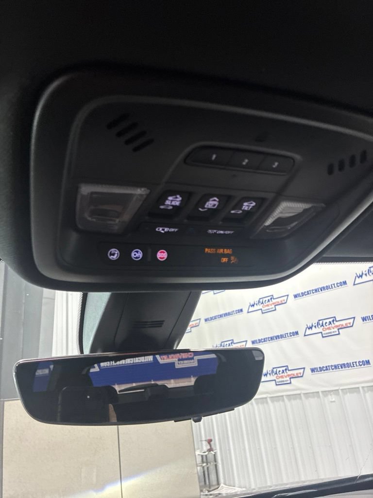 Used 2023 Chevrolet Traverse High Country w/ LPO, Floor Liner Package AWD/4WD image 32