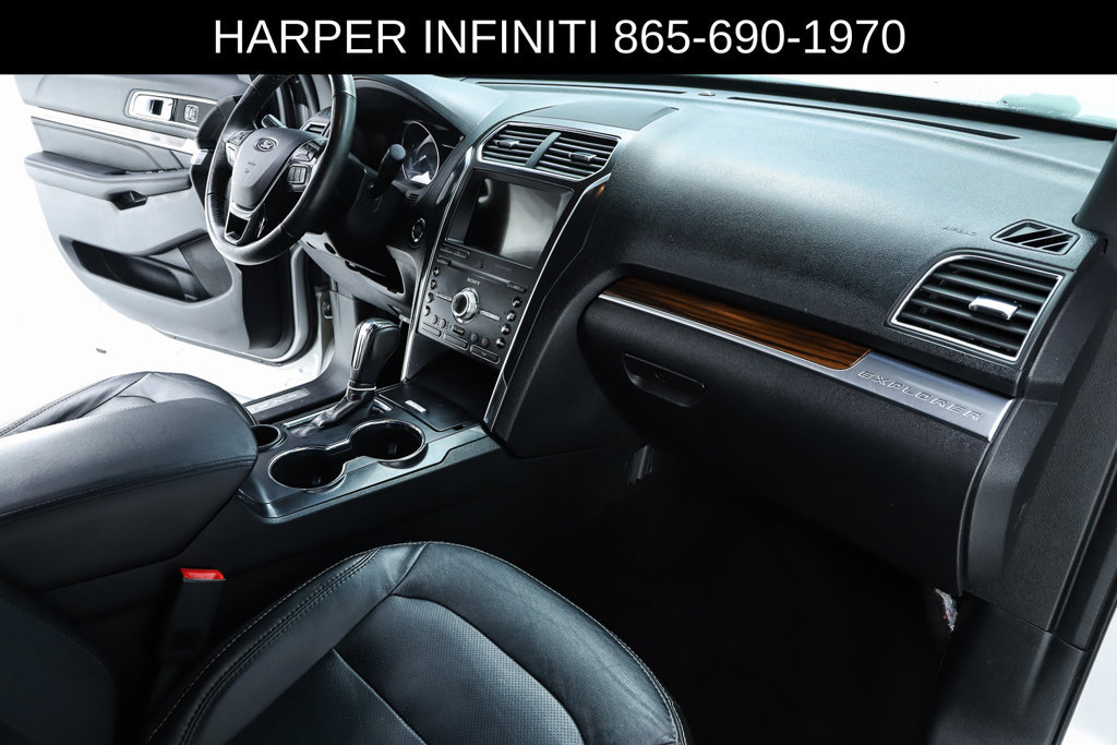 Used 2019 Ford Explorer Limited w/ Class III Trailer Tow Package FWD image 33