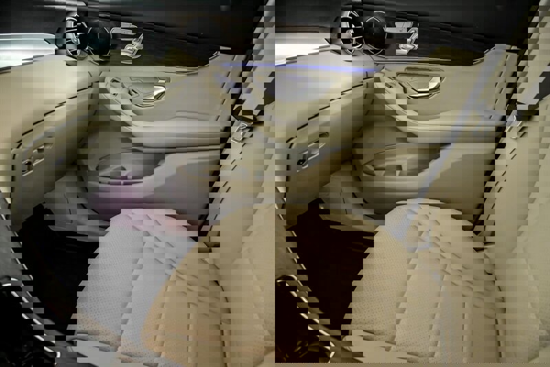 Used 2022 Mercedes-Benz GLC 300 4MATIC image 36