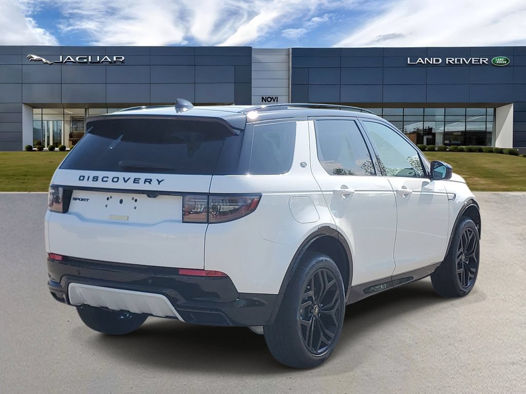 Used 2026 Land Rover Discovery Sport Landmark AWD/4WD image 3