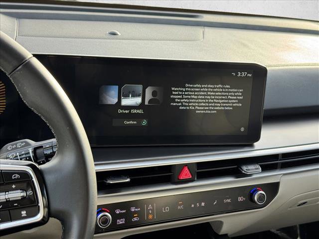 Used 2024 Kia Sorento S w/ Panoramic Sunroof Package image 14