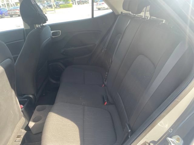 Used 2021 Hyundai Venue SE FWD image 14
