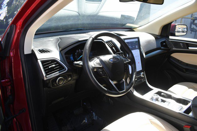 Used 2024 Ford Edge SEL w/ Convenience Package image 14