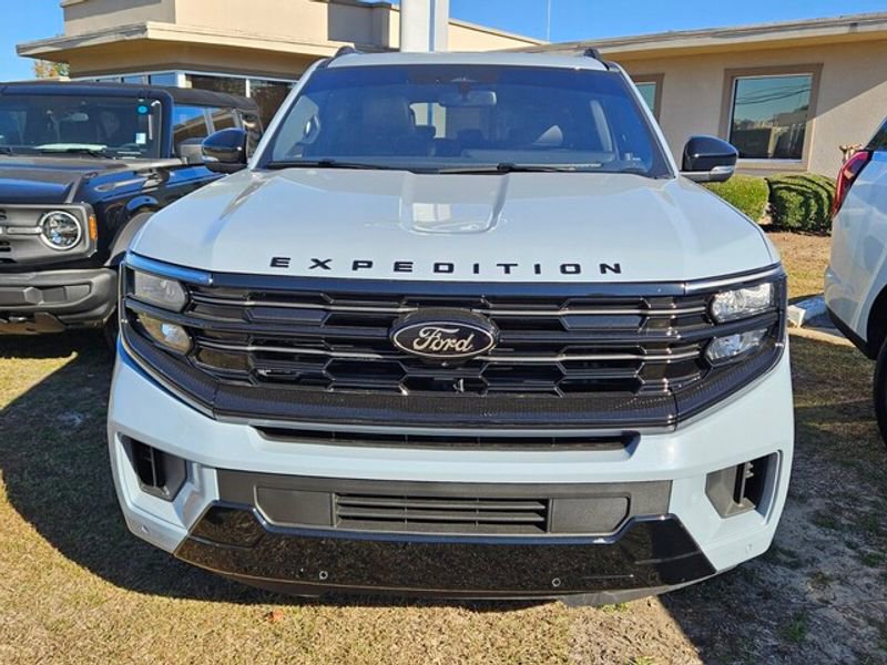 New 2025 Ford Expedition Platinum w/ Stealth Performance Package image 2