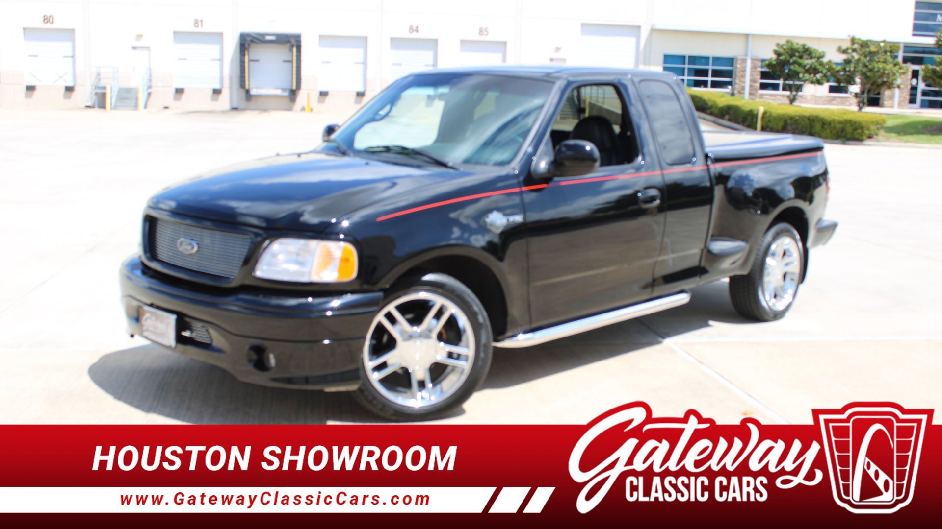 Used 2000 Ford F150 Harley-Davidson RWD image 1