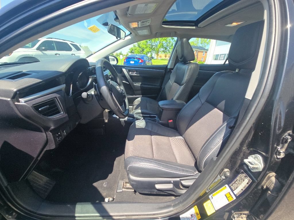 Used 2015 Toyota Corolla S FWD image 14