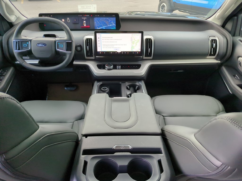 New 2026 Ford Expedition Active RWD image 12