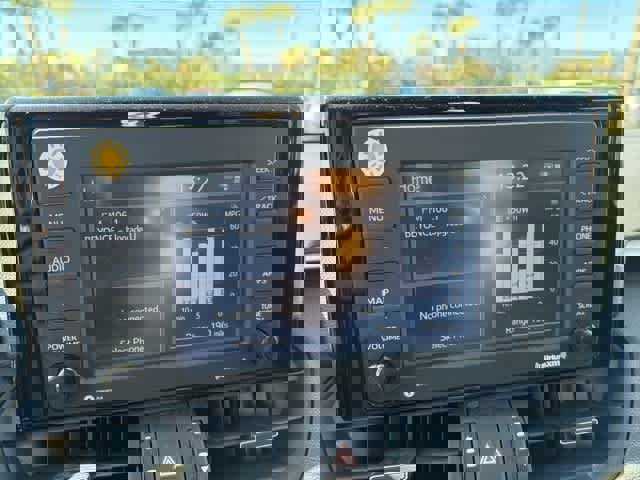 Used 2021 Toyota RAV4 XLE Premium image 15