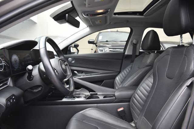 Used 2023 Hyundai Elantra Limited FWD image 20