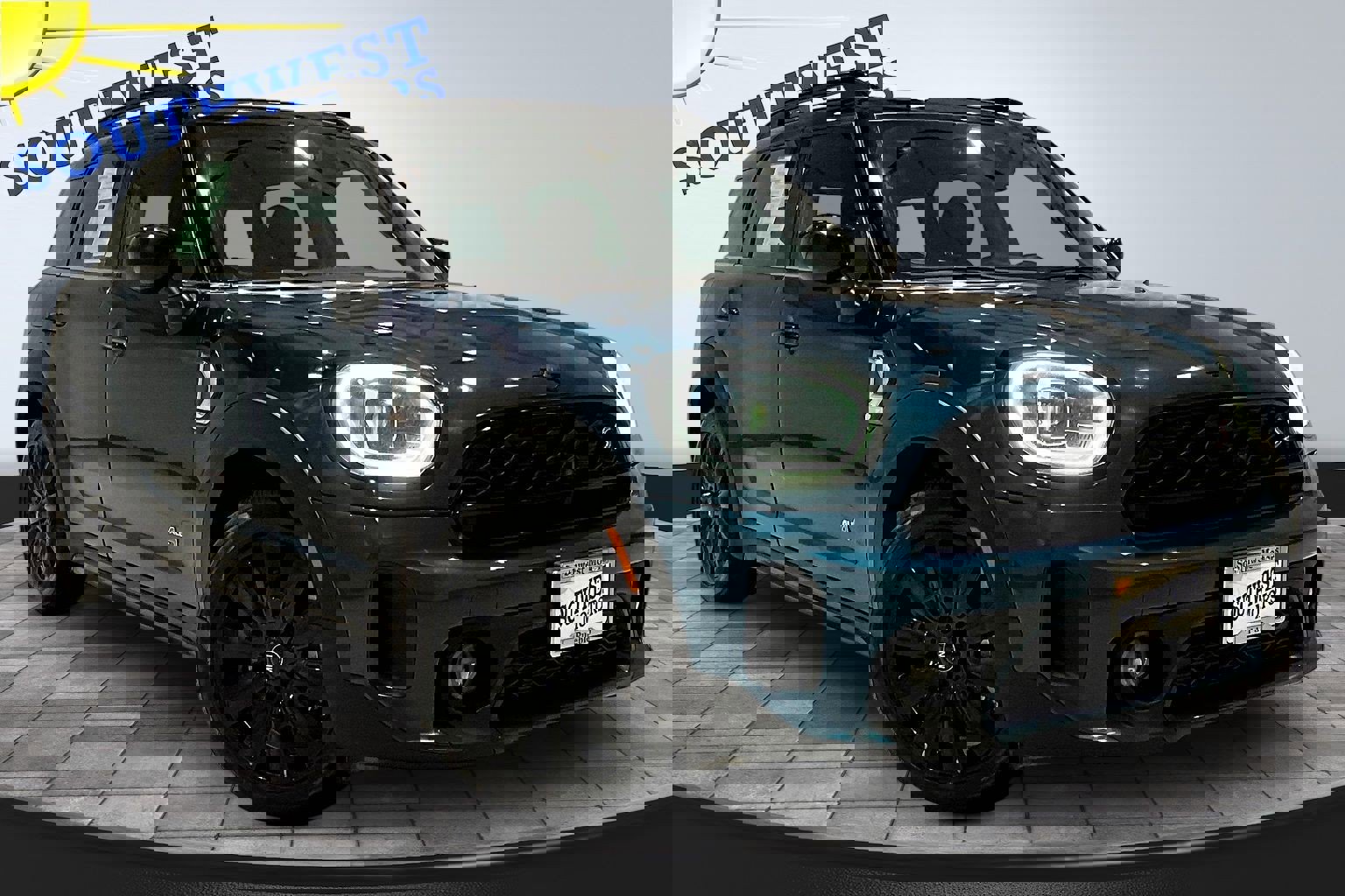 Used 2022 MINI Cooper Countryman S w/ Boardwalk Edition image 3