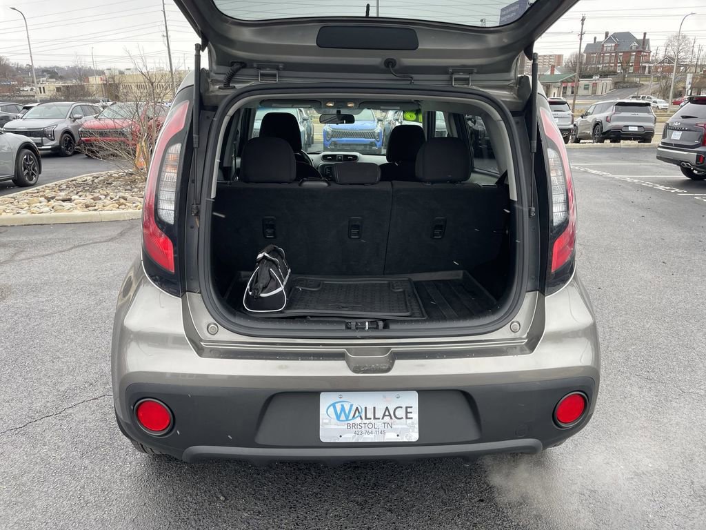 Used 2018 Kia Soul FWD image 31