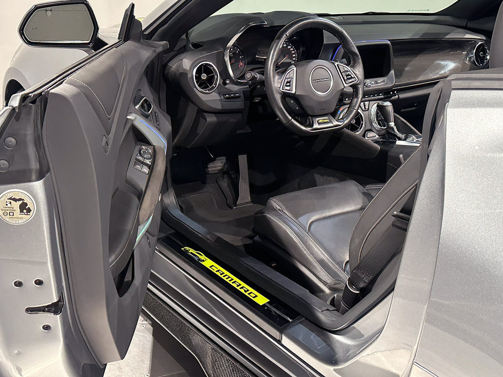 Used 2023 Chevrolet Camaro SS RWD image 46