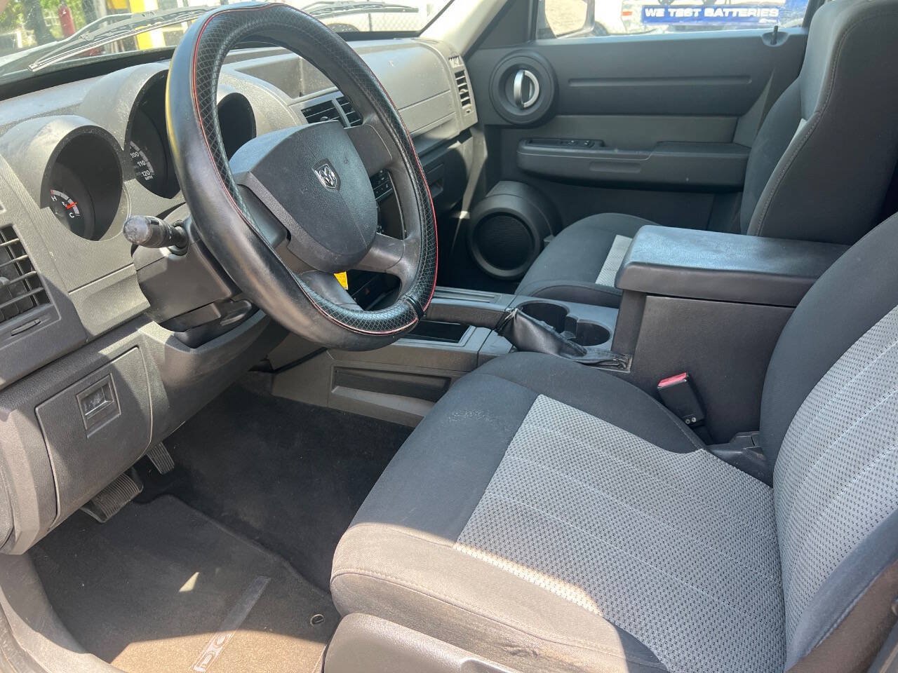 Used 2010 Dodge Nitro Heat RWD image 6
