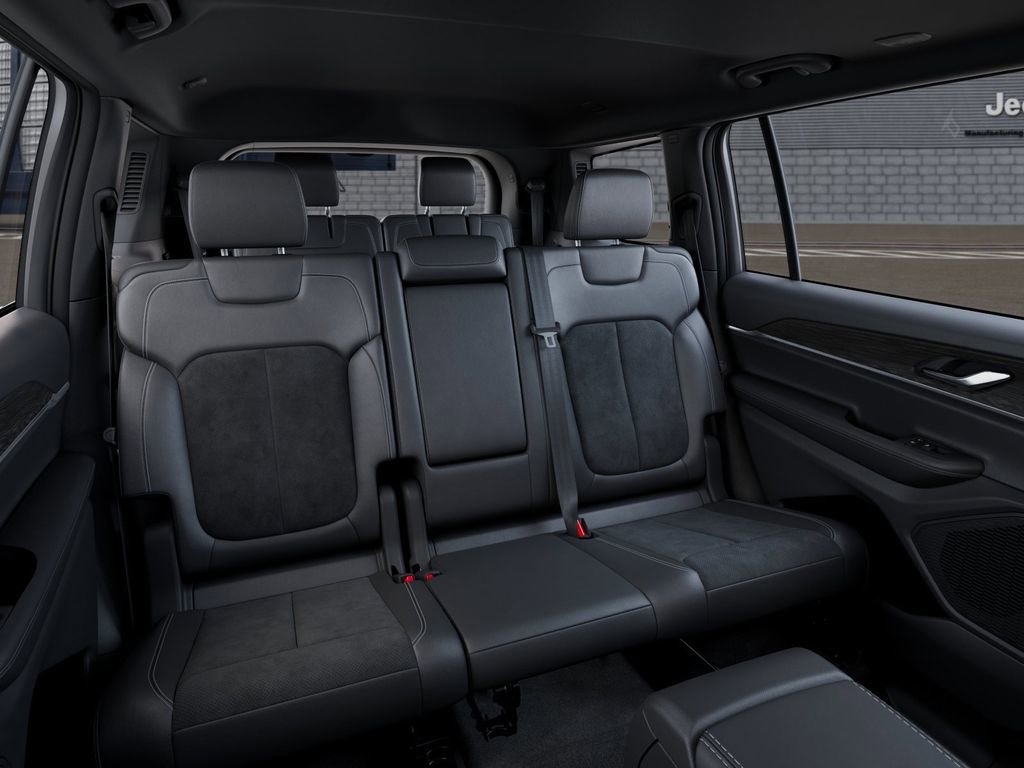 New 2026 Jeep Grand Cherokee L 4WD image 16