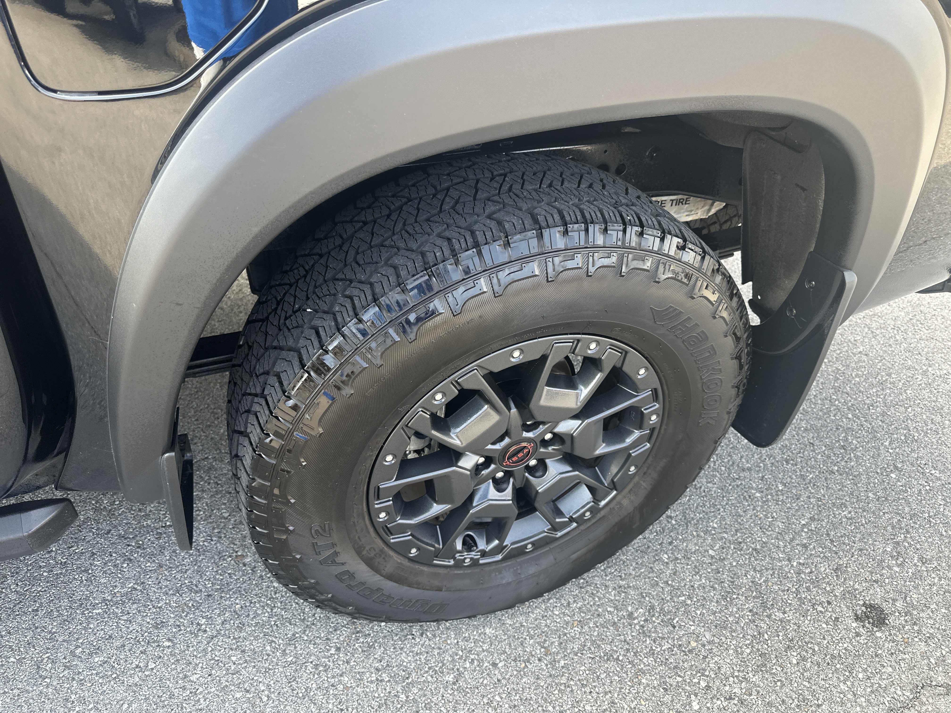 Used 2024 Nissan Frontier PRO-4X w/ Pro Premium Package image 24