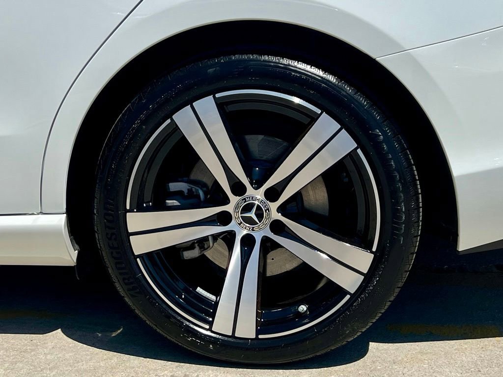 Certified 2026 Mercedes-Benz C 300 4MATIC Sedan image 11